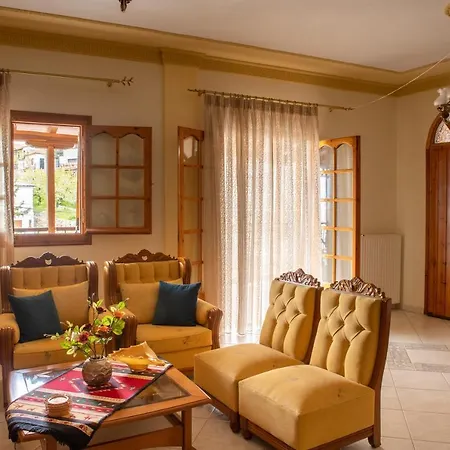 Violetta's House παραδοσιακή στην Villa